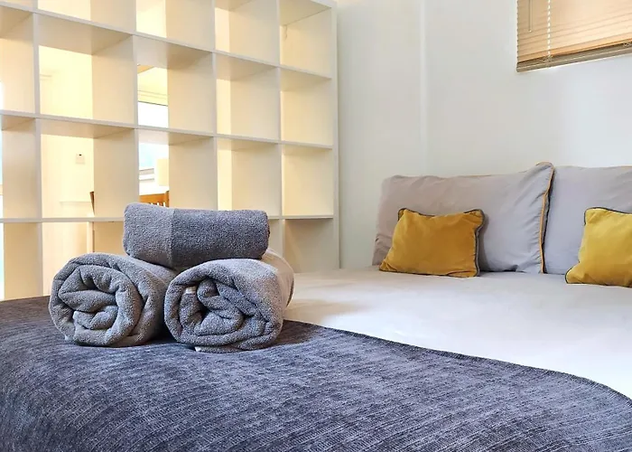 Spacious Studio Flat - Camden Kings Cross Zone 1